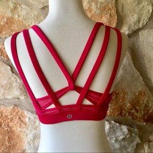 Hot pink lululemon Bra sz 6.